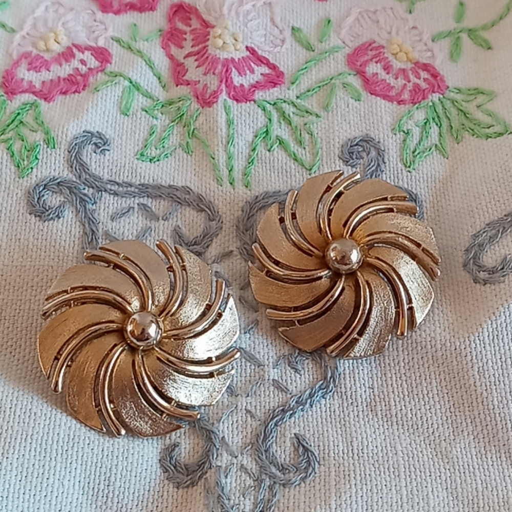 Sarah Cov Gold Tone Swirl Earrings